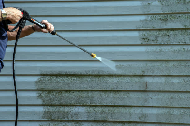 Best Deck Pressure Washing  in Mattituck, NY