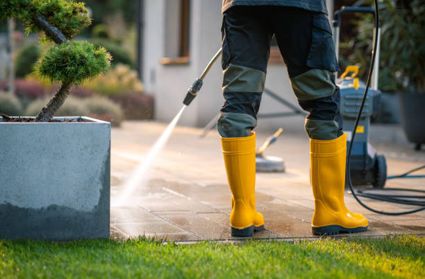 Best Sidewalk Pressure Washing  in Mattituck, NY